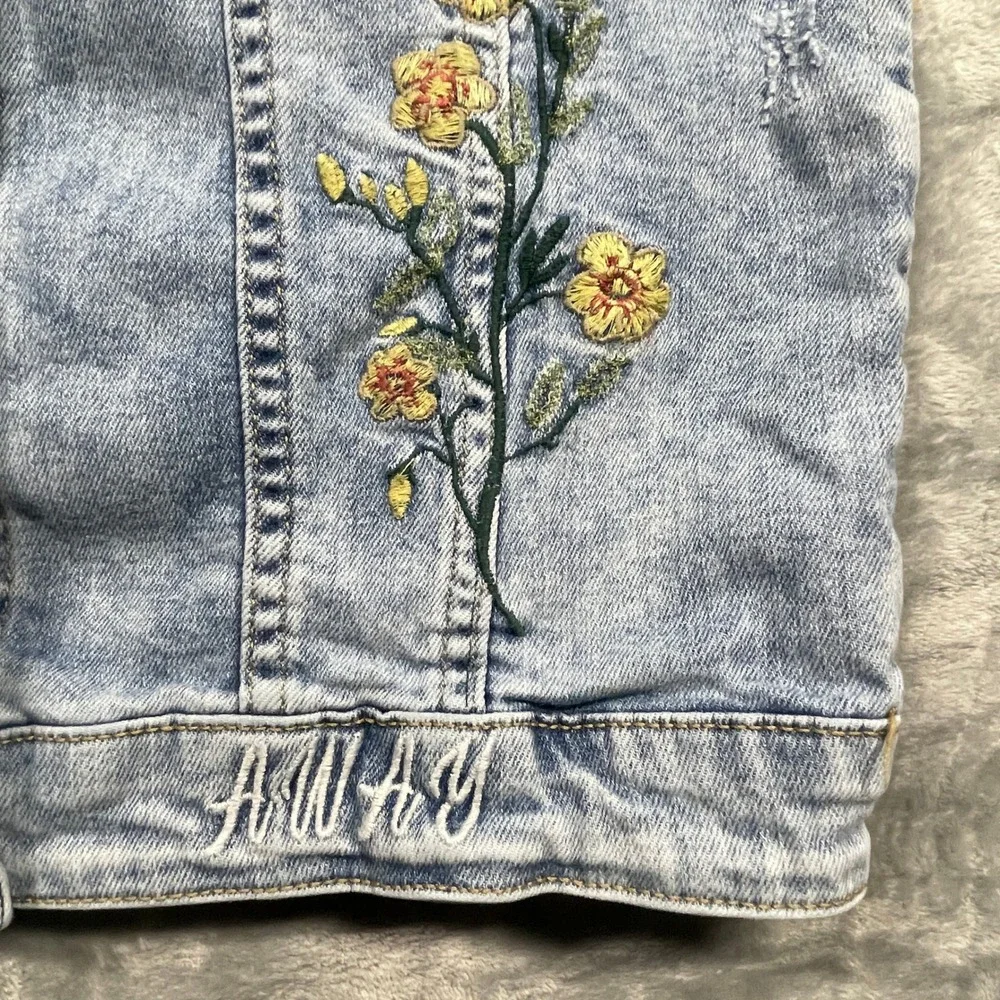 Zara Girls Embroidered Denim Jacket Light Wash Floral Bee Ladybug‎ Blue Size 14